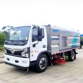 東風(fēng)大福瑞卡掃路車(chē)