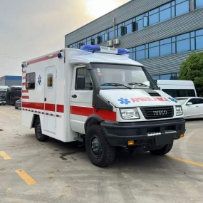 依維柯歐霸四驅(qū)救護(hù)車(chē)