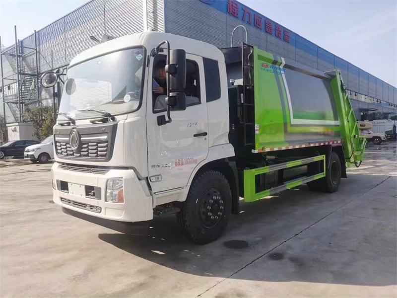 東風(fēng)天錦15方壓縮垃圾車(chē)送往四川廣安，230馬力六缸發(fā)動(dòng)機(jī)